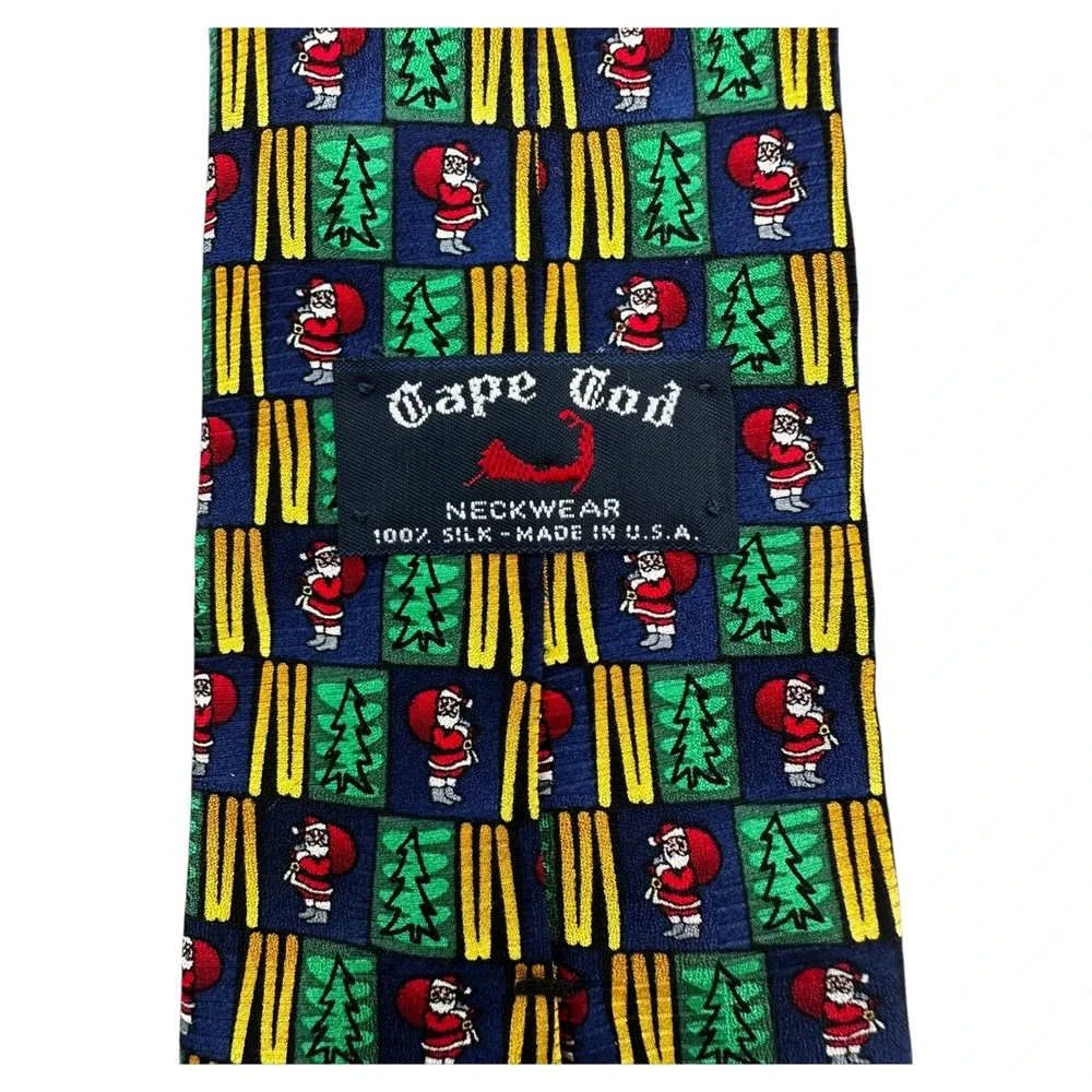 Cape Code Christmas Tie 100% Silk Santa Christmas Tree Holiday Mens 59